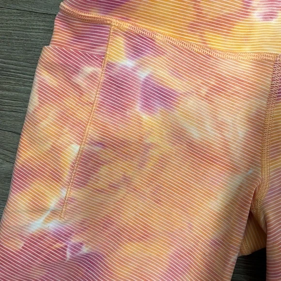 Athleta Salutation Stash Pocket II Capri Legging Size SP - Picture 4 of 7